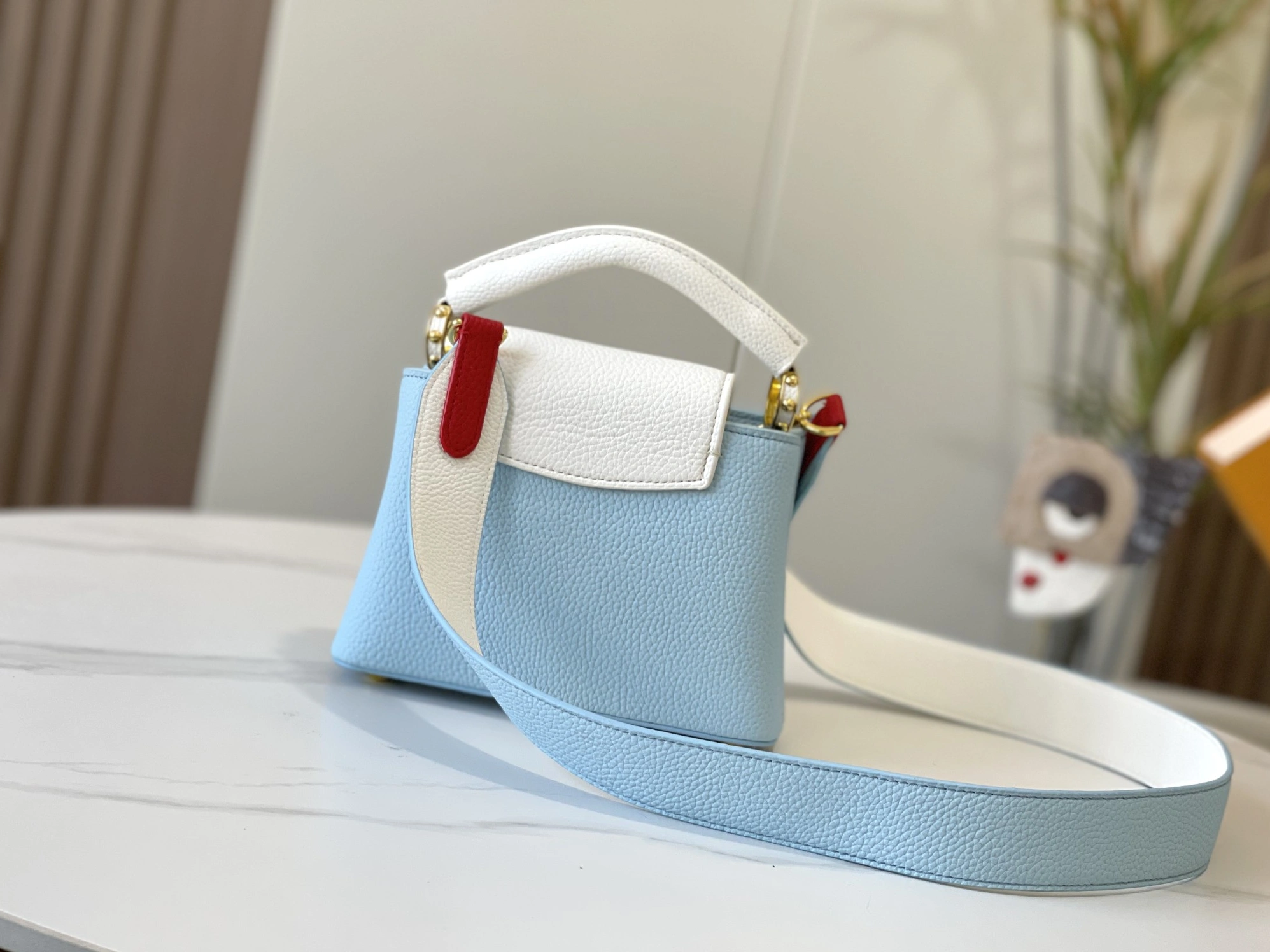 UrbanStyle 5439 Louis Vuitton AAA Quality Messenger Bags For Women