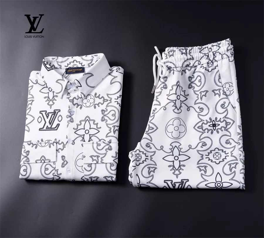 UrbanStyle 5559 Louis Vuitton LV Tracksuits Short Sleeved For Men