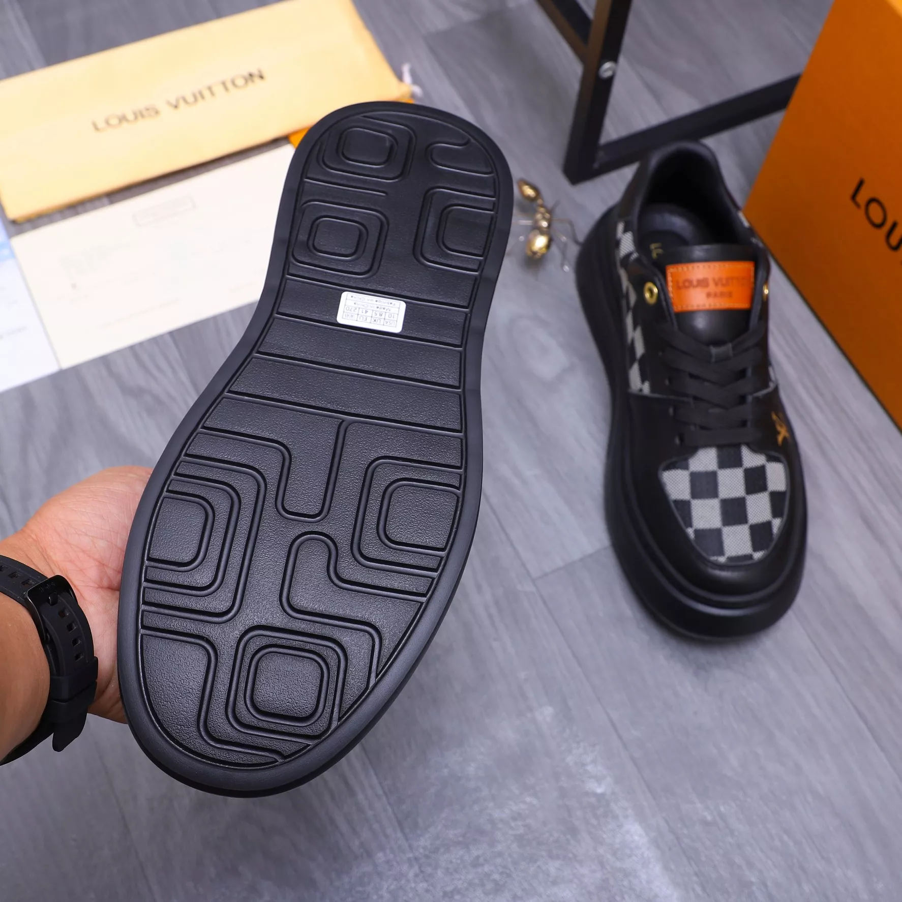 UrbanStyle 5575 Louis Vuitton Casual Shoes For Men
