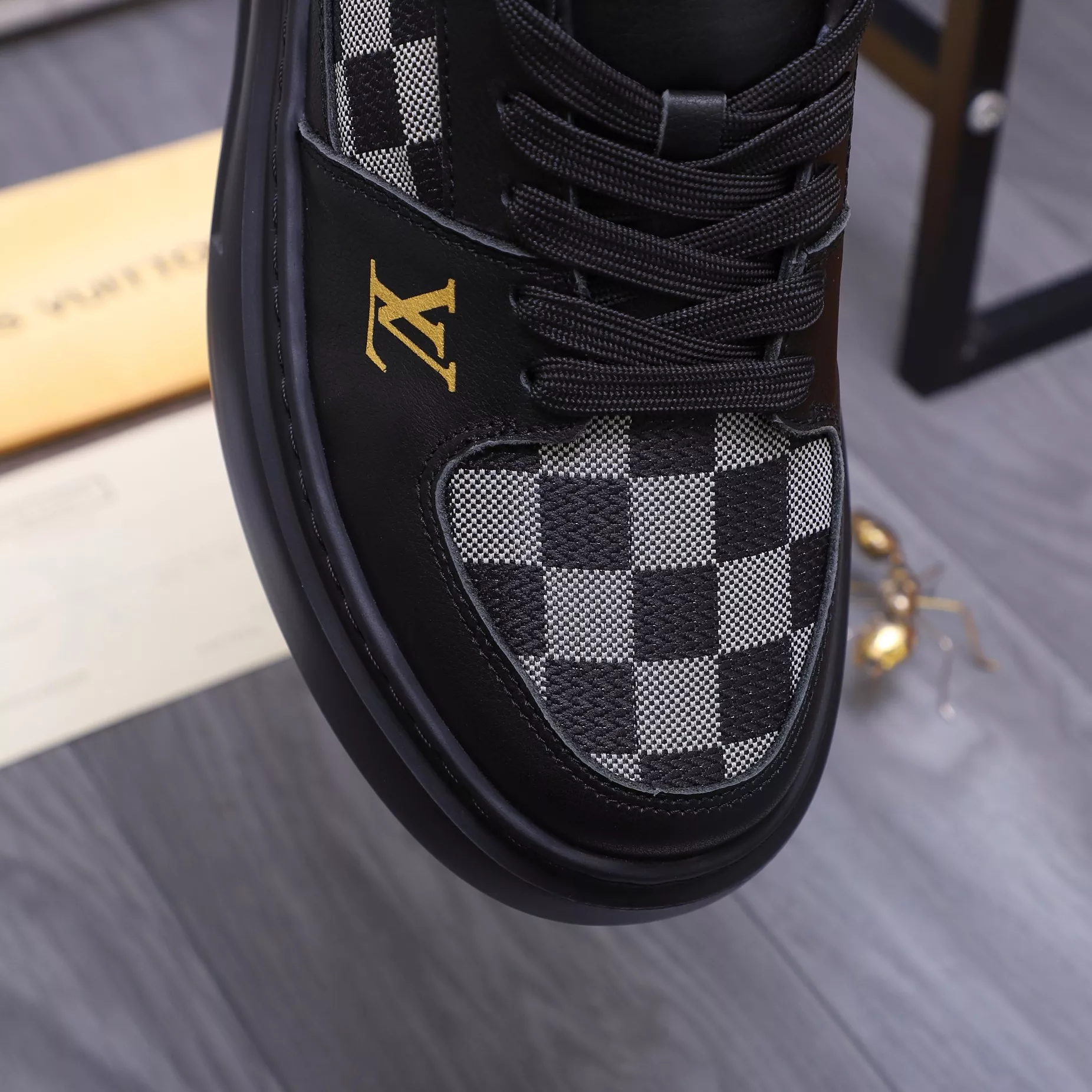 UrbanStyle 5575 Louis Vuitton Casual Shoes For Men