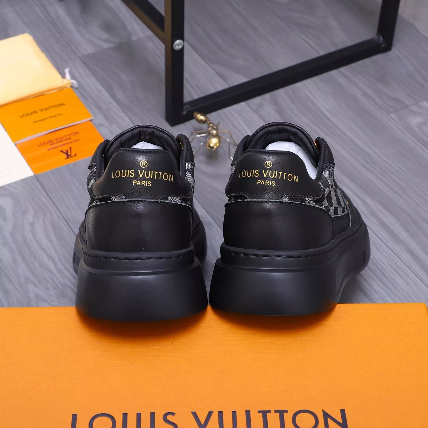 UrbanStyle 5575 Louis Vuitton Casual Shoes For Men