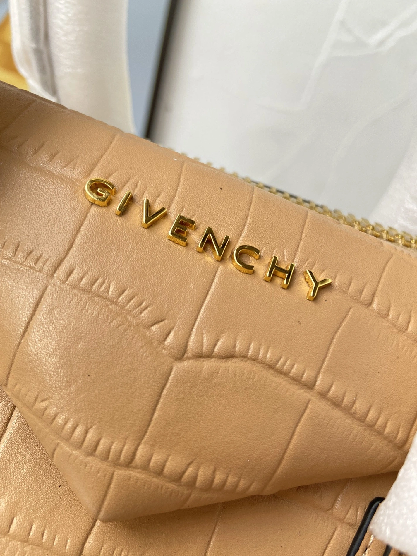 UrbanStyle 5605 Givenchy AAA Quality Handbags For Women