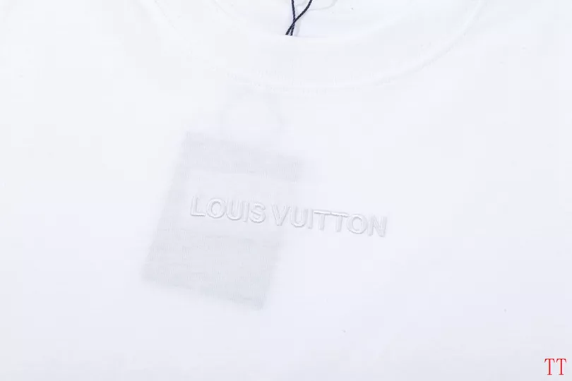UrbanStyle 5817 Louis Vuitton LV T-Shirts Short Sleeved For Unisex