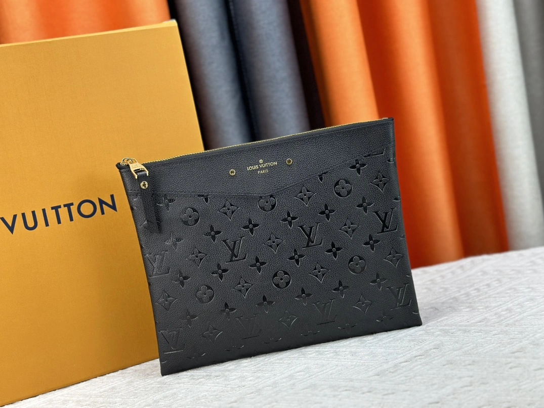 UrbanStyle 6437 Louis Vuitton LV Wallets For Unisex