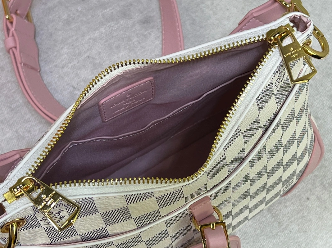 UrbanStyle 6648 Louis Vuitton AAA Quality Messenger Bags For Women