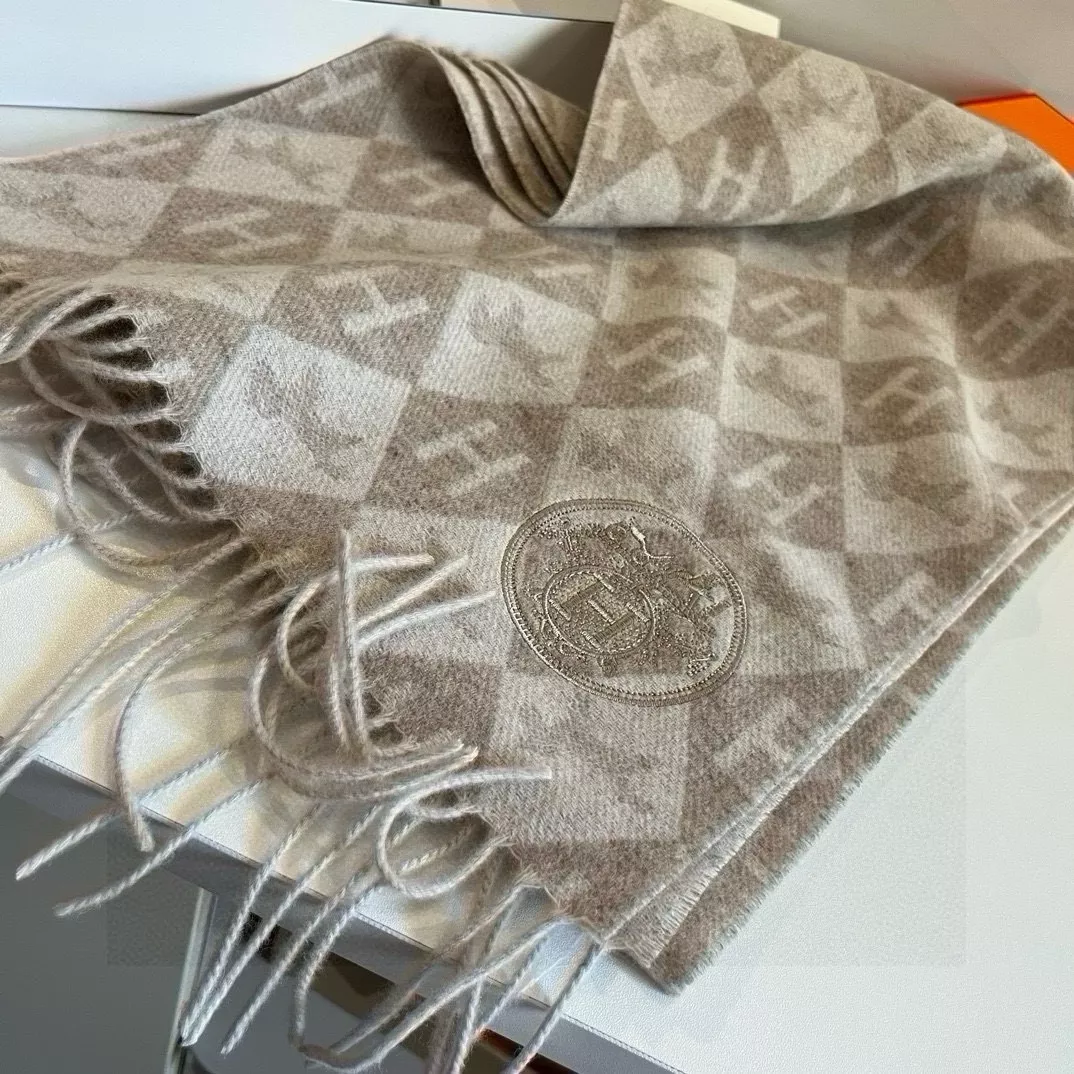 UrbanStyle 6836 Hermes Scarf For Women