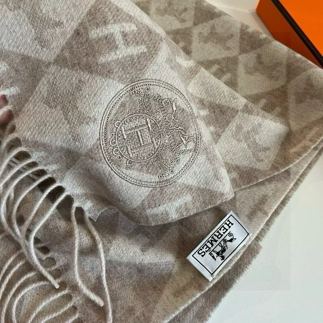 UrbanStyle 6836 Hermes Scarf For Women