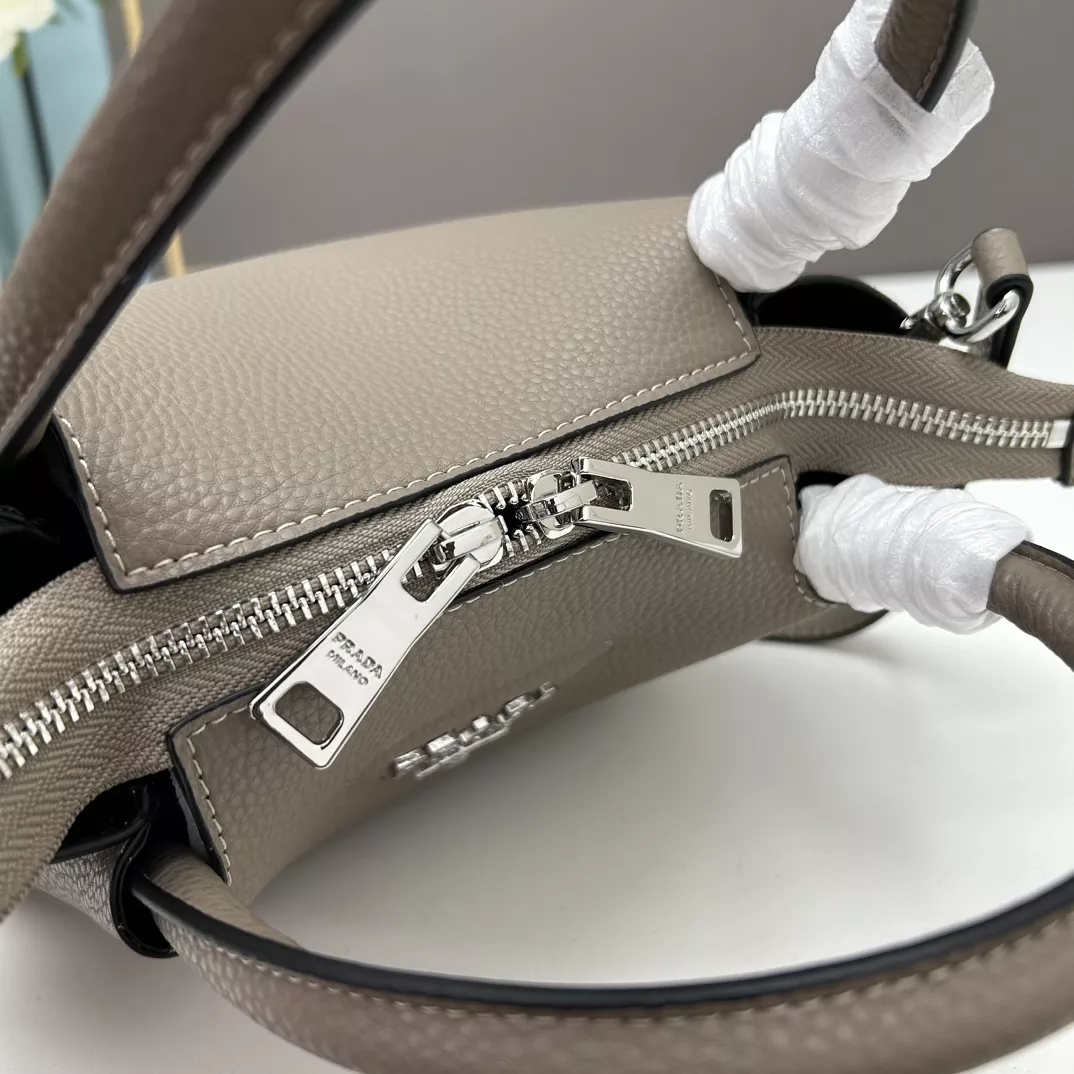 UrbanStyle 7232 Prada AAA Quality Handbags For Women