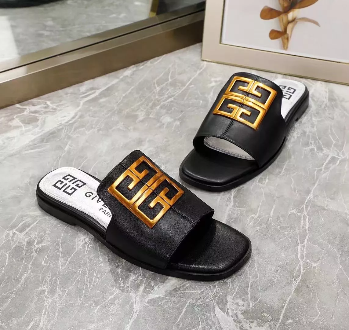 UrbanStyle 7263 Givenchy Slippers For Women