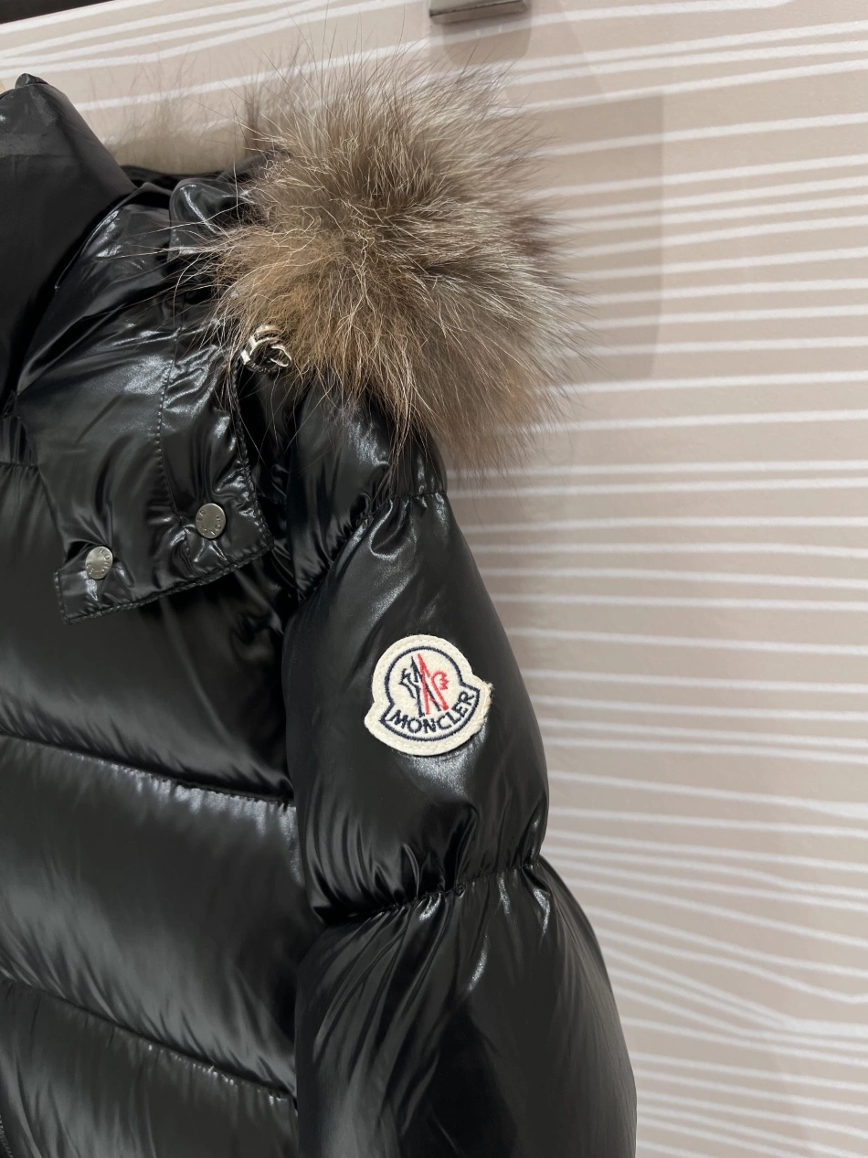 UrbanStyle 7357 Moncler Down Feather Coat Long Sleeved For Women
