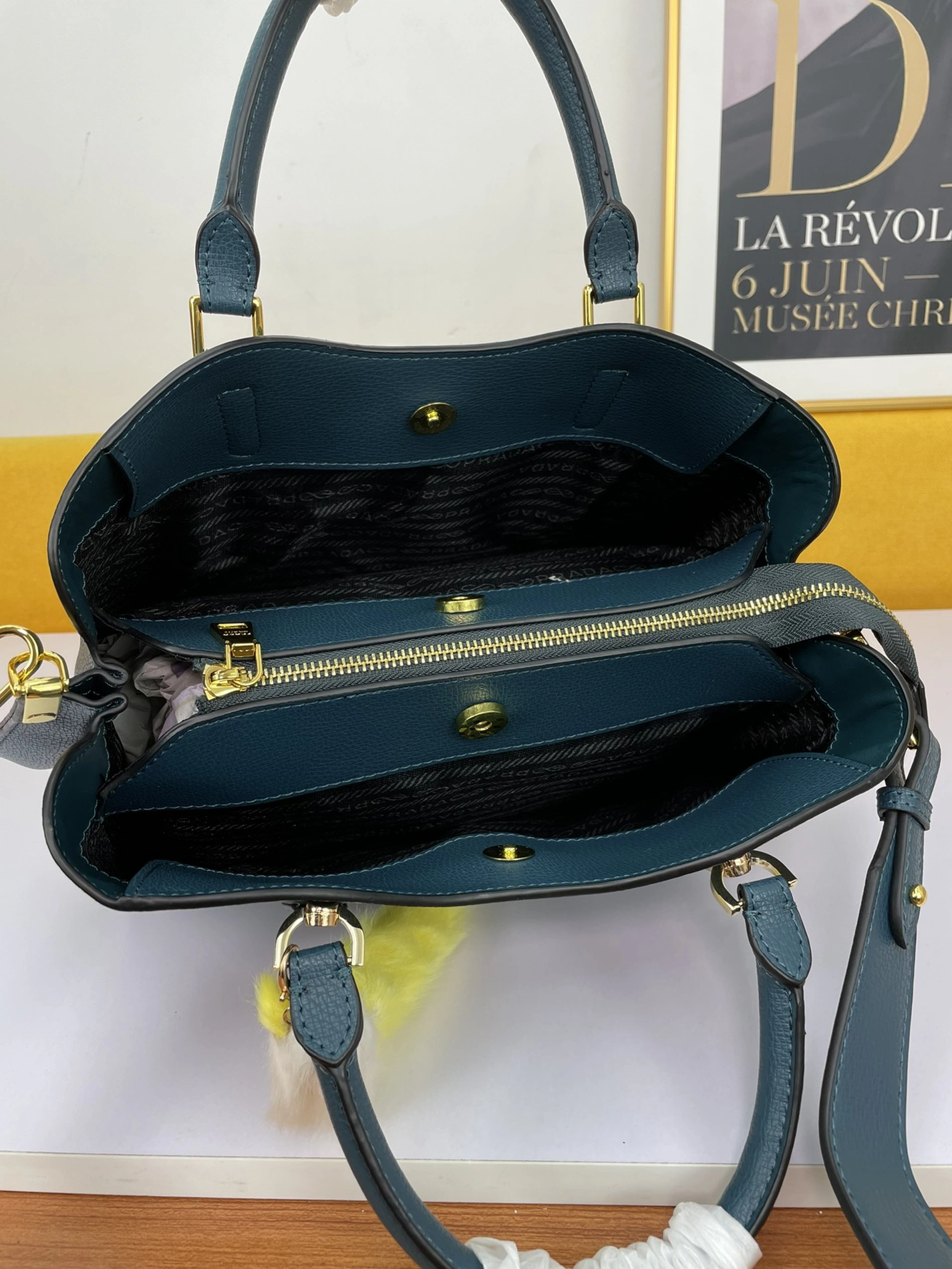 UrbanStyle 7370 Prada AAA Quality Handbags For Women