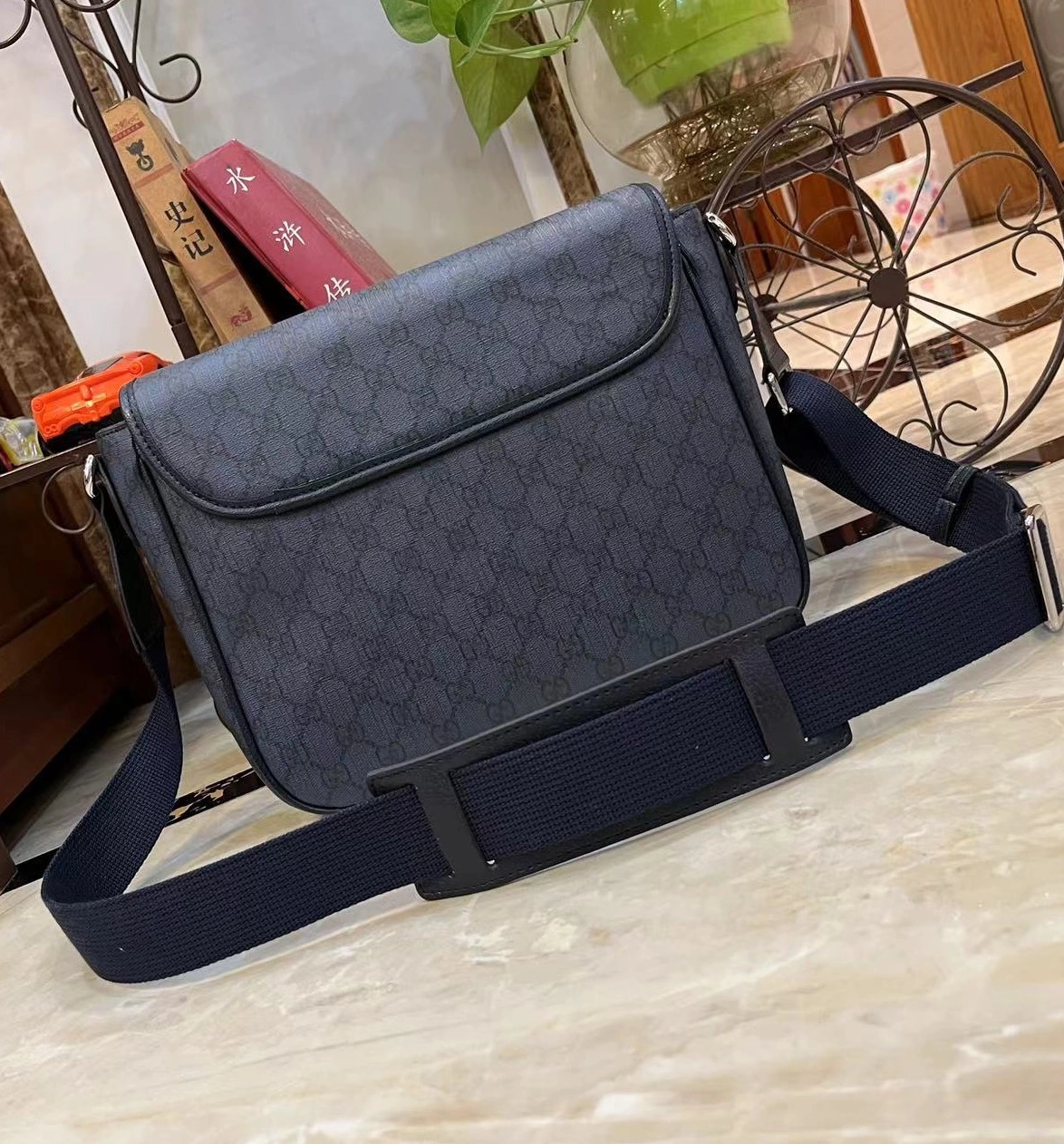 UrbanStyle 7378 Gucci AAA Man Messenger Bags