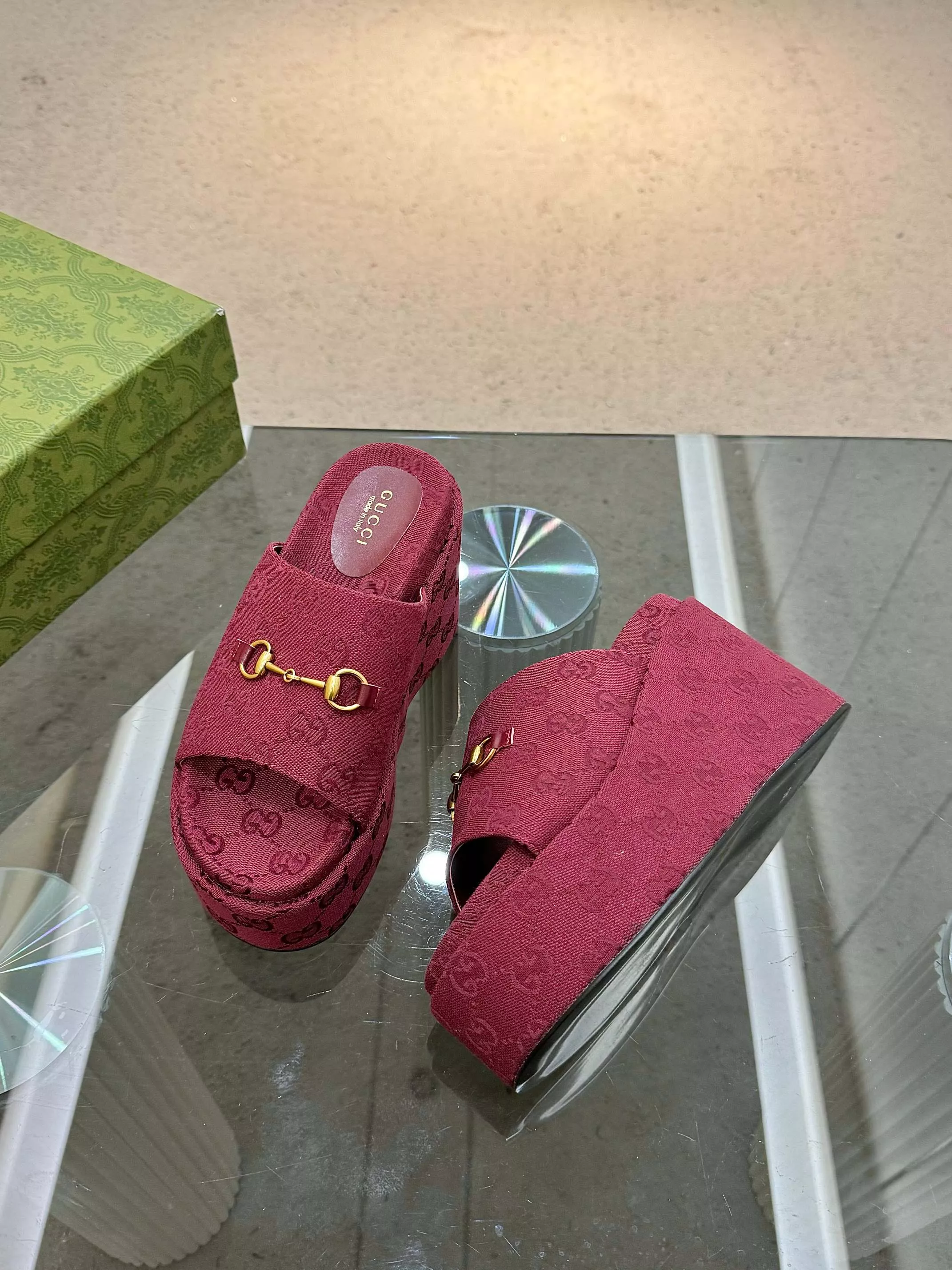 UrbanStyle 768 Gucci Slippers For Women