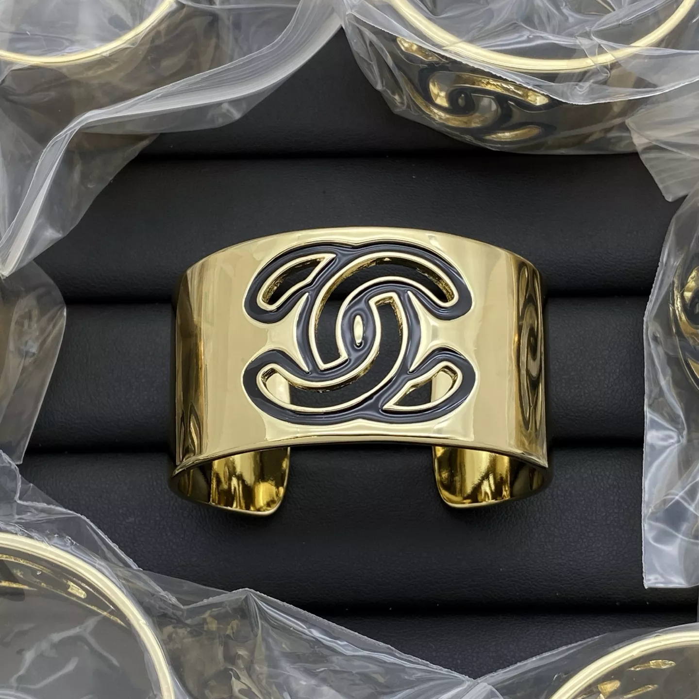 UrbanStyle 7871 Chanel Bracelets