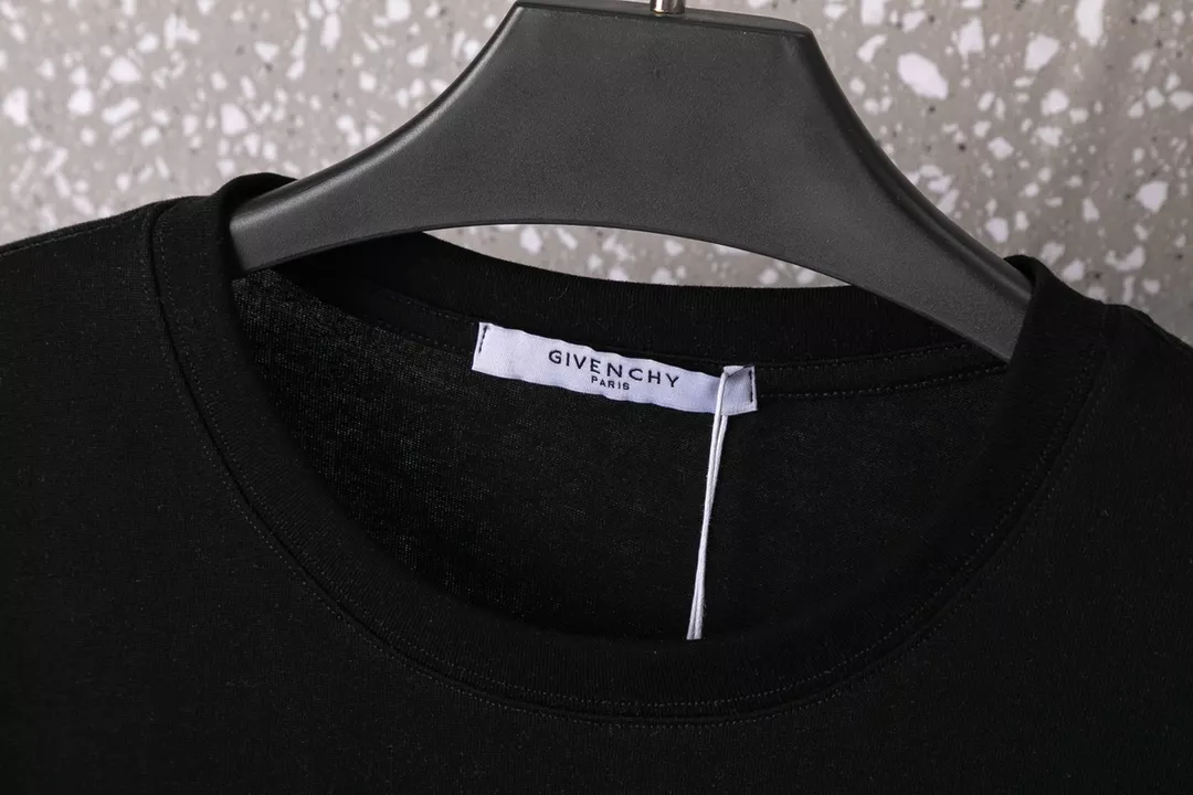 UrbanStyle 8486 Givenchy T-Shirts Short Sleeved For Unisex