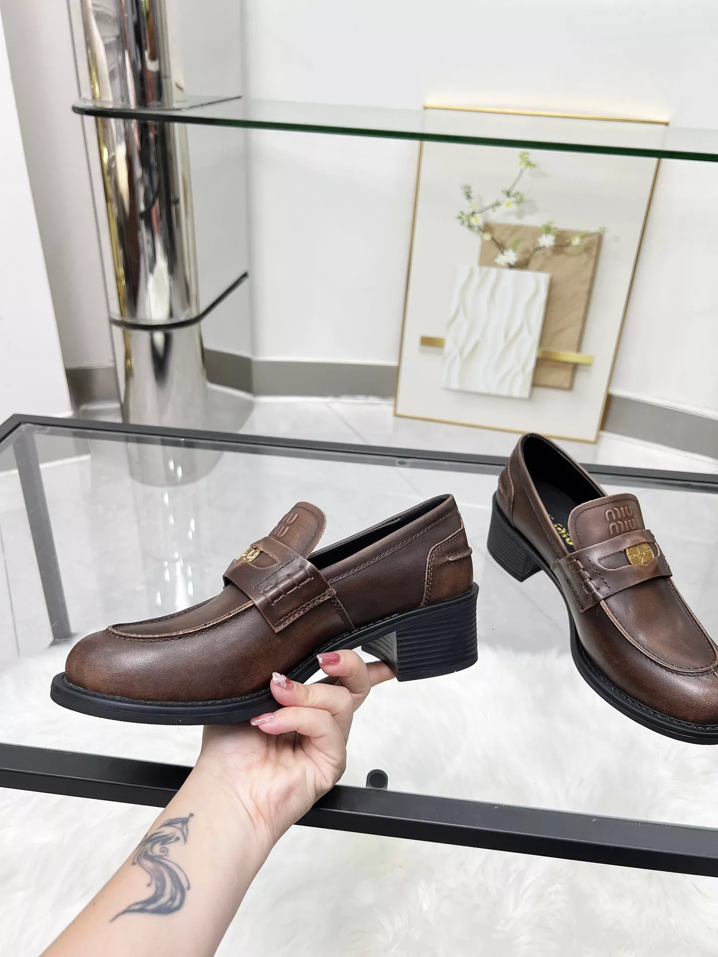 UrbanStyle 8543 MIU MIU Leather Shoes For Women