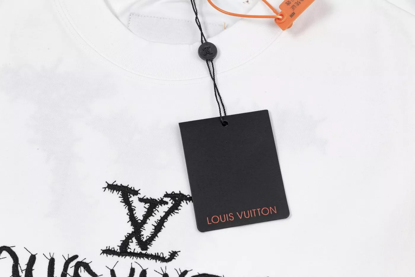 UrbanStyle 8840 Louis Vuitton LV T-Shirts Short Sleeved For Unisex