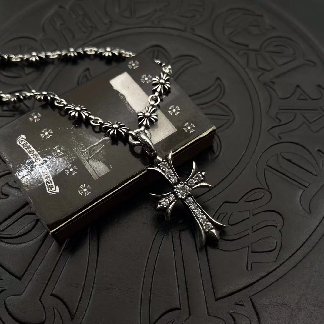 UrbanStyle 8871 Chrome Hearts Necklaces