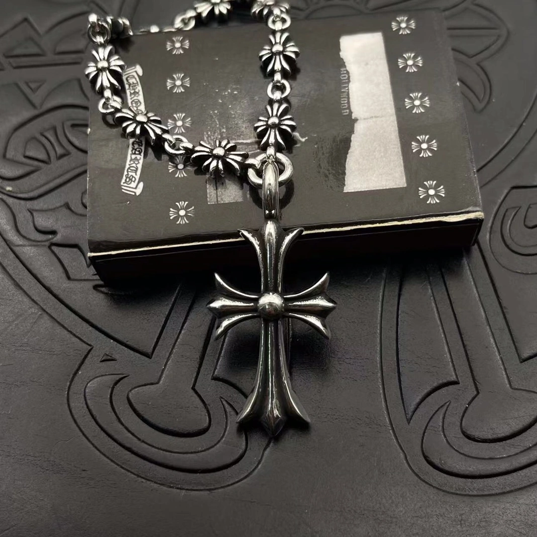 UrbanStyle 8871 Chrome Hearts Necklaces