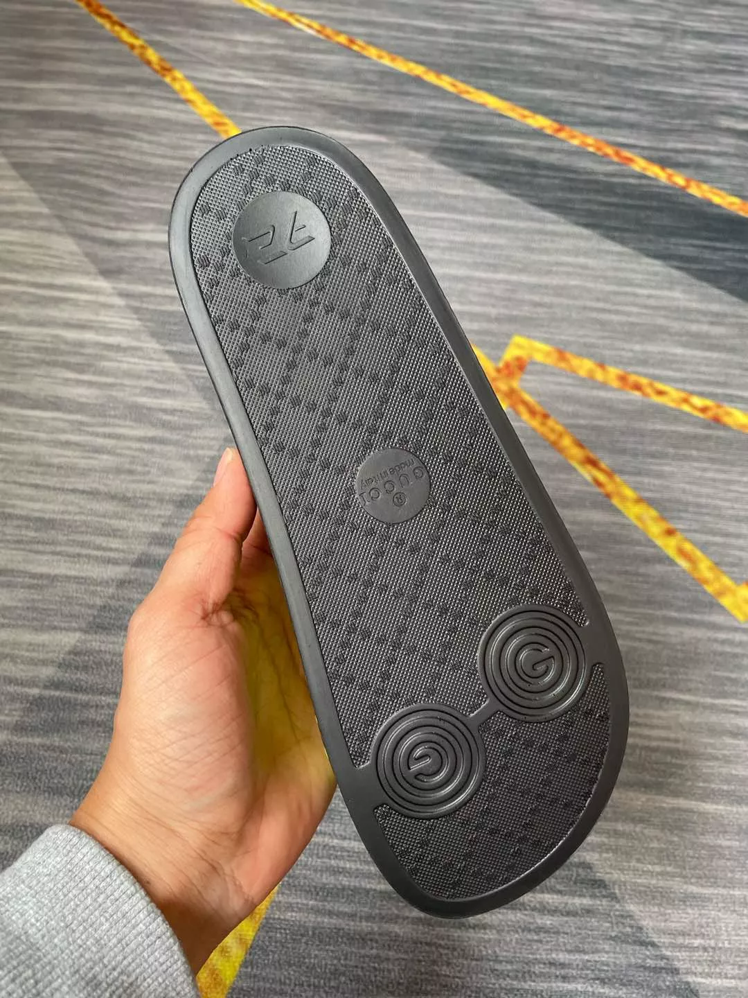 UrbanStyle 8889 Gucci Slippers For Men