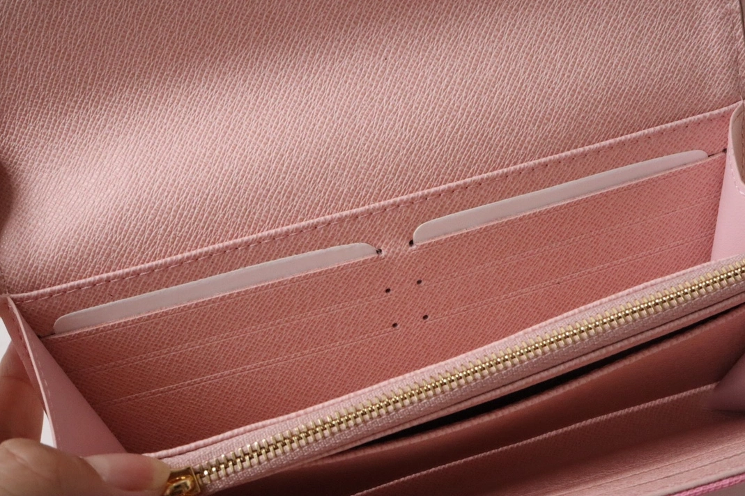 UrbanStyle 8959 Louis Vuitton AAA Quality Wallets