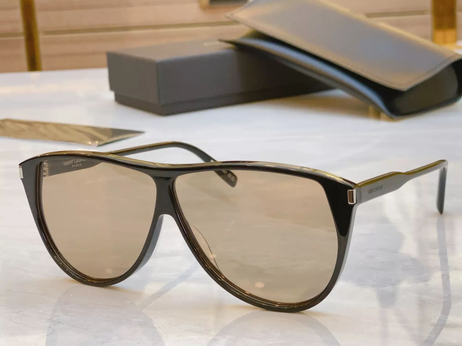 UrbanStyle 8973 Yves Saint Laurent YSL AAA Quality Sunglasses