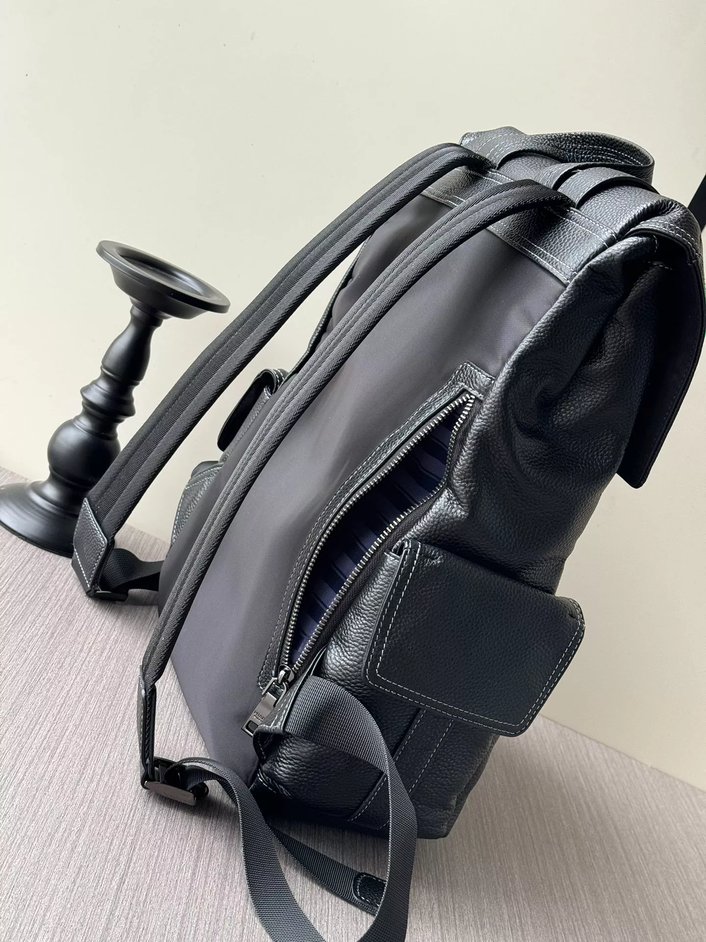 UrbanStyle 9151 Prada AAA Man Backpacks