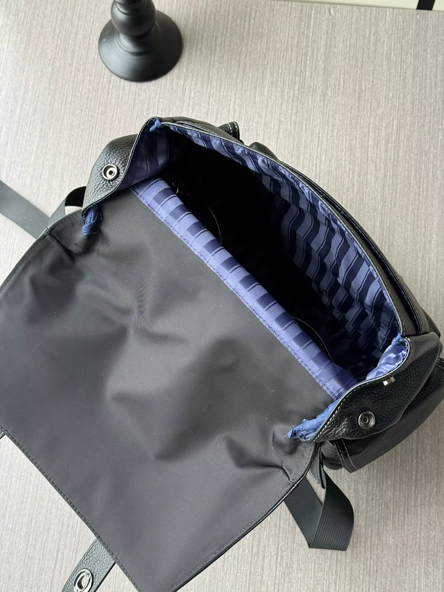 UrbanStyle 9151 Prada AAA Man Backpacks