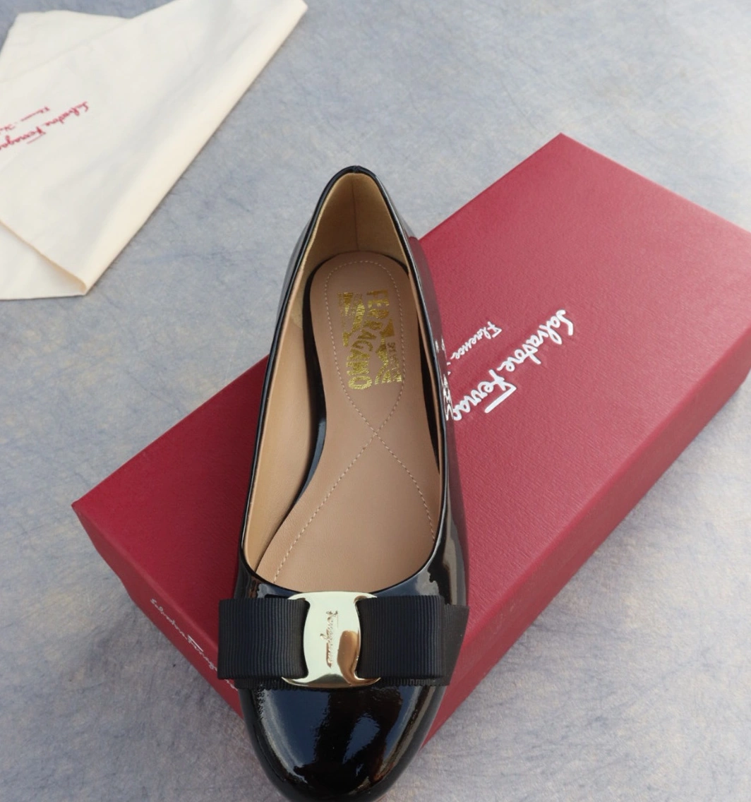UrbanStyle 917 Salvatore Ferragamo Flat Shoes For Women