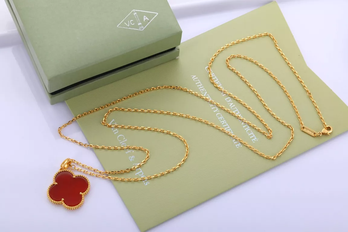 UrbanStyle 9198 Van Cleef & Arpels Necklaces For Women