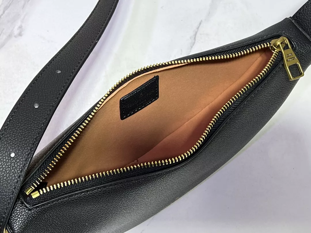 UrbanStyle 9354 Louis Vuitton AAA Quality Messenger Bags For Women