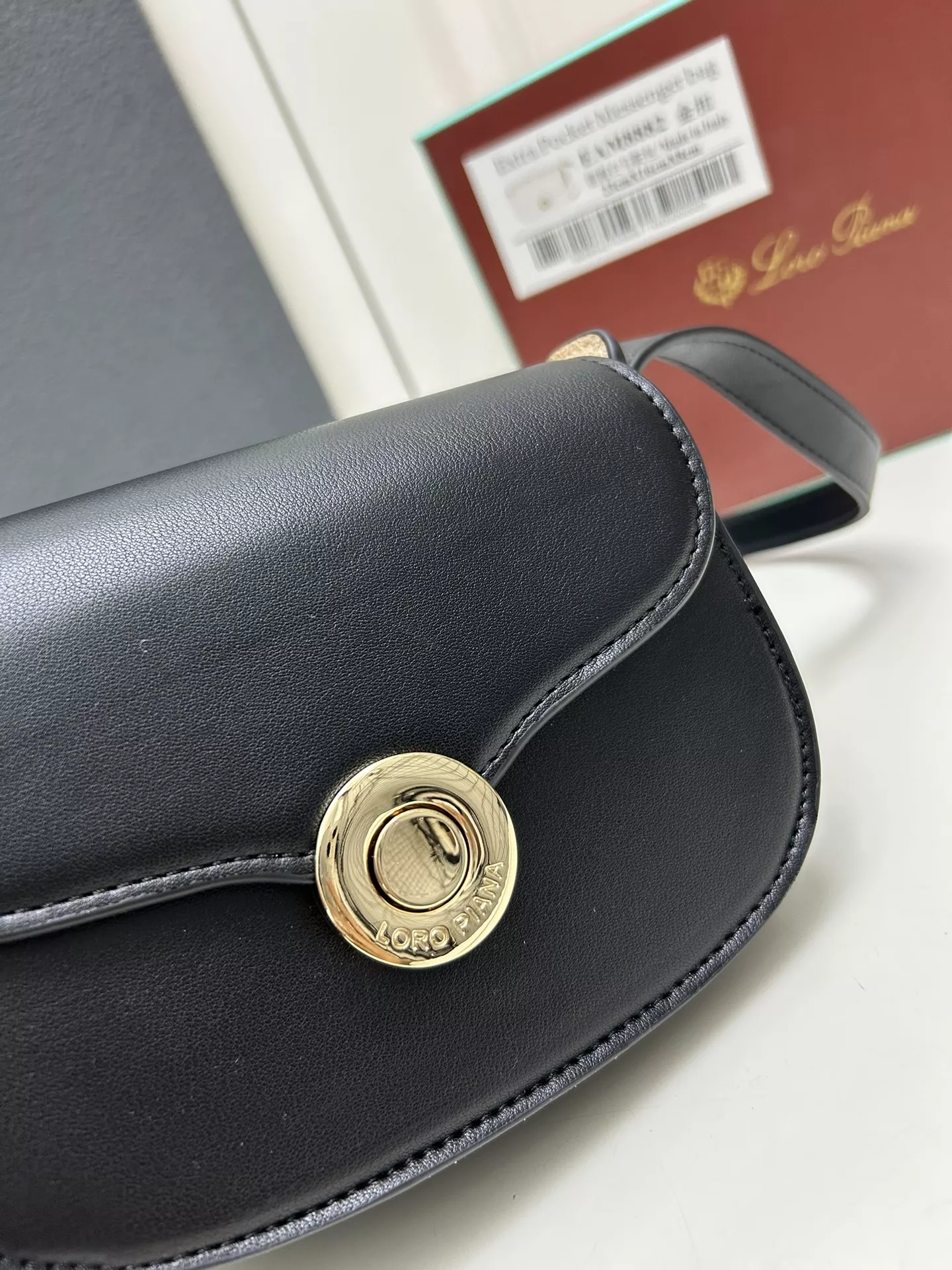 UrbanStyle 9396 Loro Piana AAA Quality Messenger Bags For Women