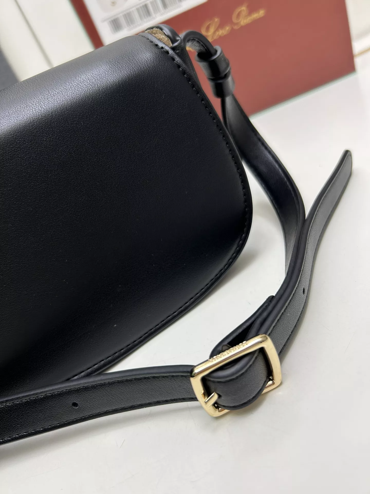 UrbanStyle 9396 Loro Piana AAA Quality Messenger Bags For Women