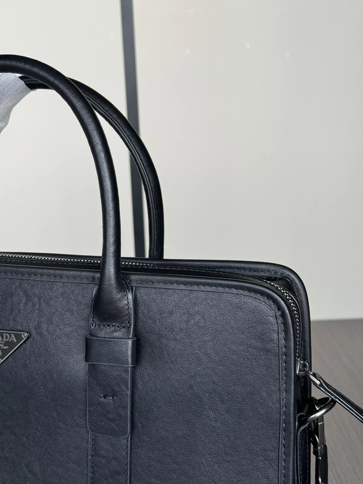 UrbanStyle 9498 Prada AAA Man Handbags