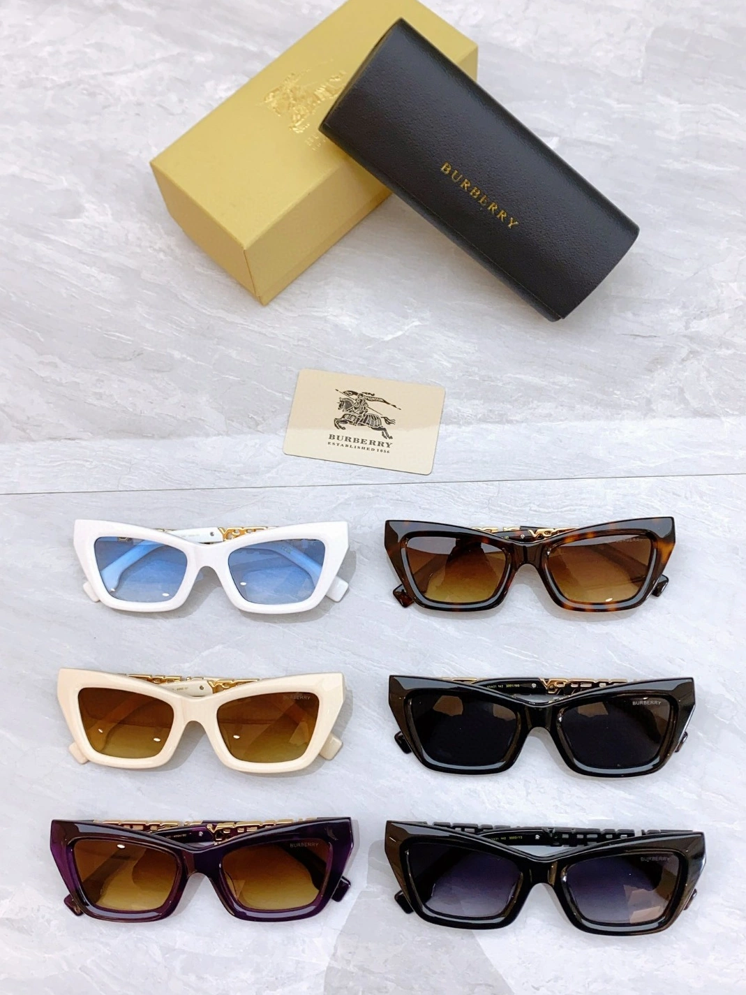 UrbanStyle 9551 Burberry AAA Quality Sunglasses