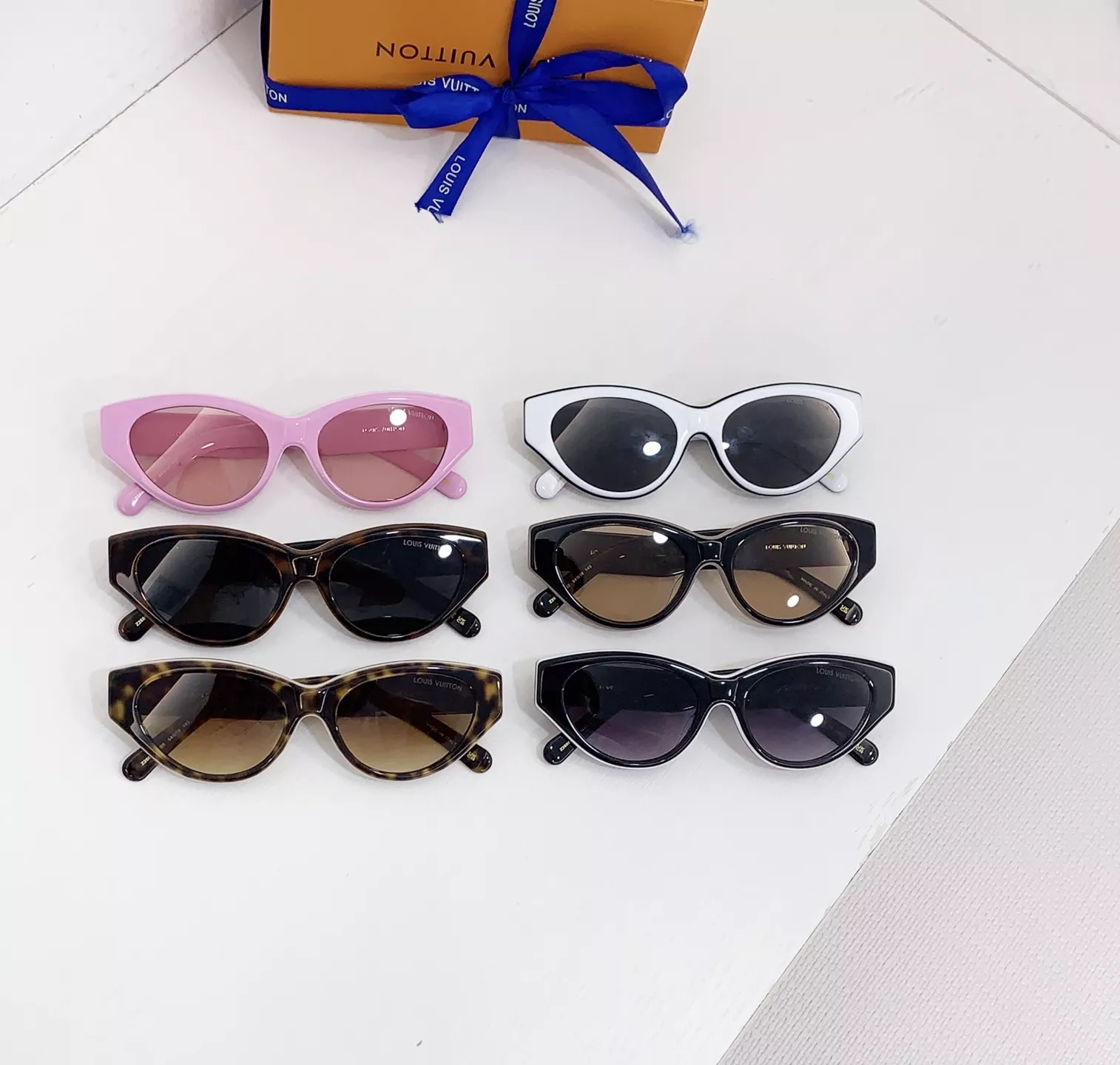 UrbanStyle 9575 Louis Vuitton AAA Quality Sunglasses