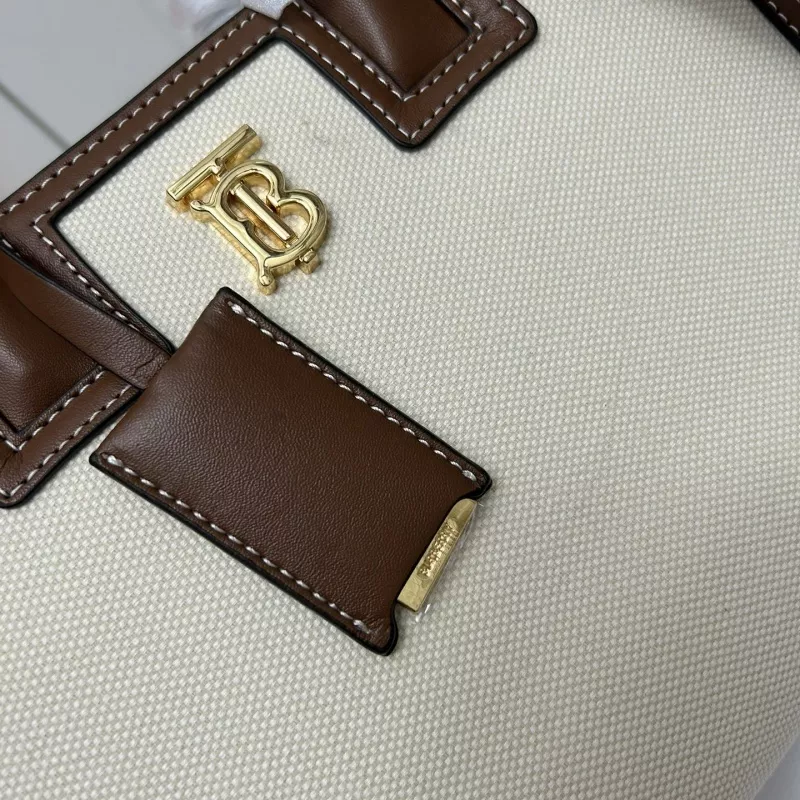 UrbanStyle 9583 Burberry AAA Quality Handbags For Women