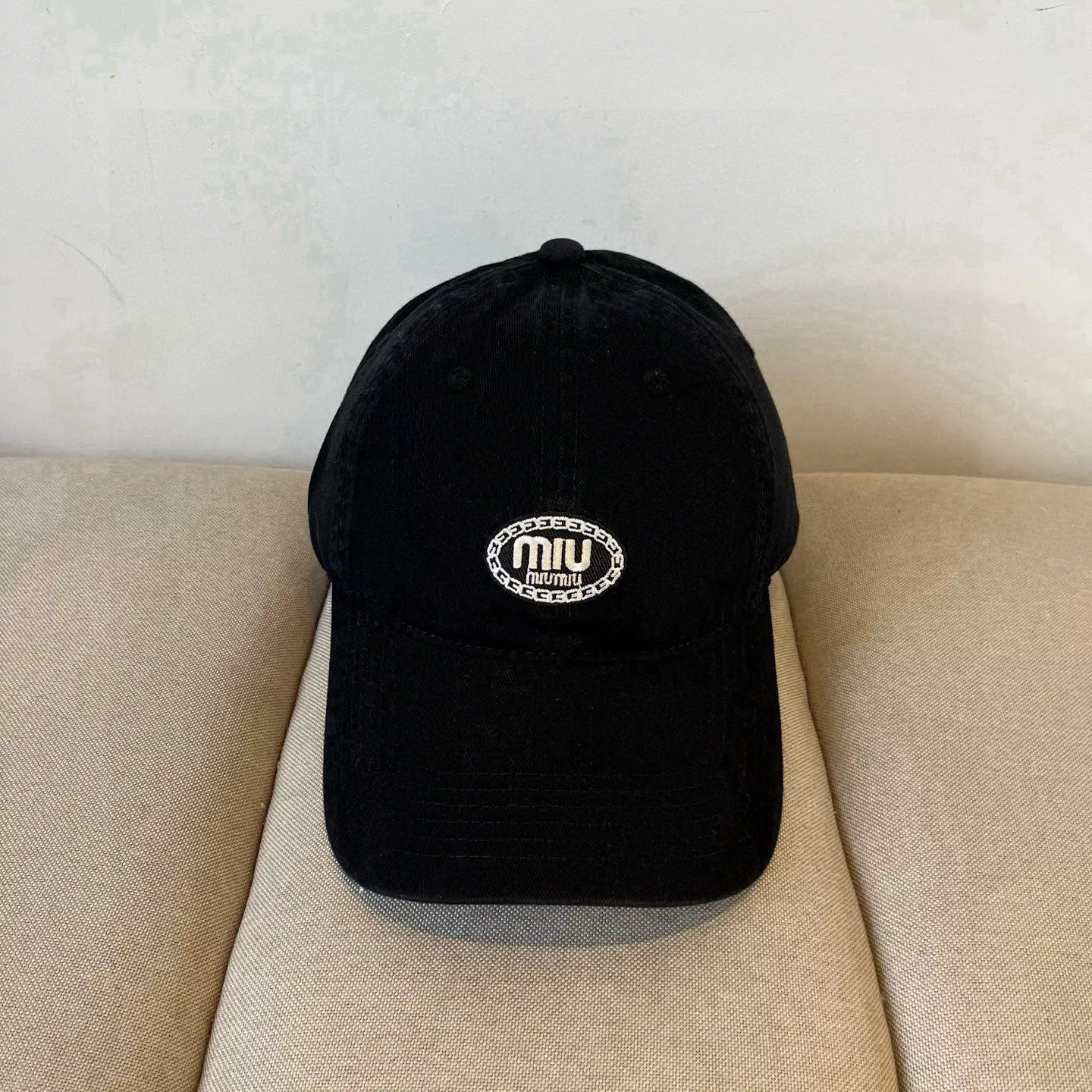 UrbanStyle 9649 MIU MIU Caps