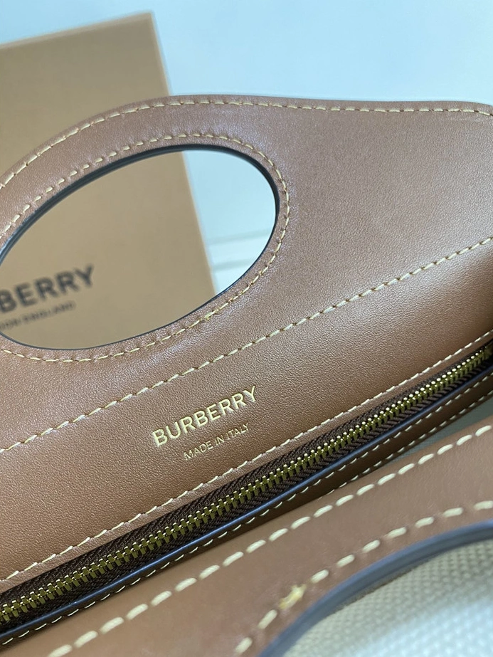 UrbanStyle 9652 Burberry AAA Quality Messenger Bags For Women
