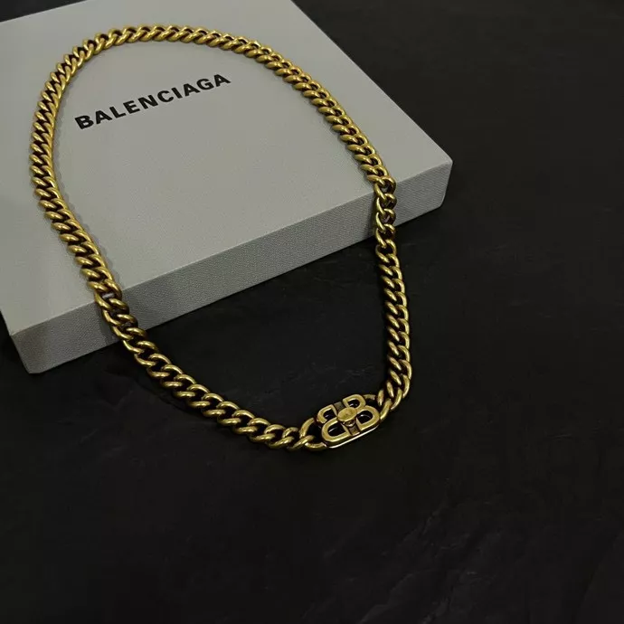 UrbanStyle 9717 Balenciaga Necklaces