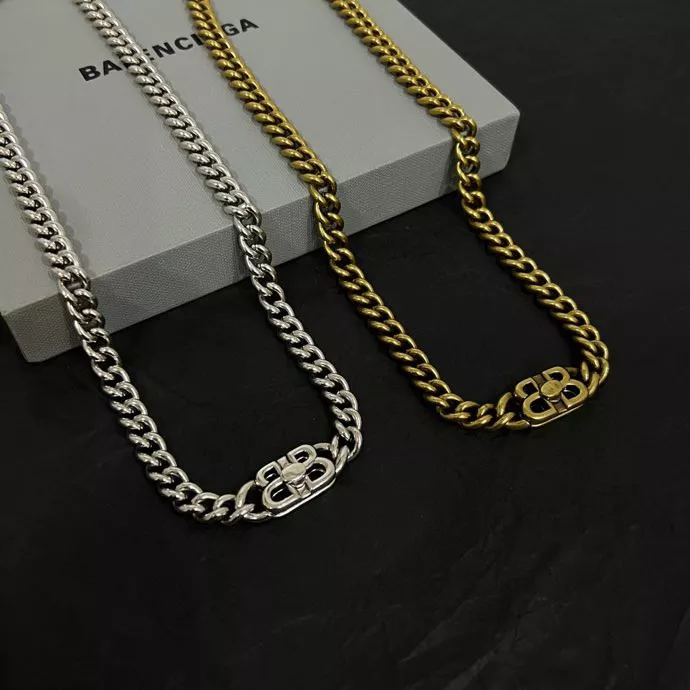 UrbanStyle 9717 Balenciaga Necklaces