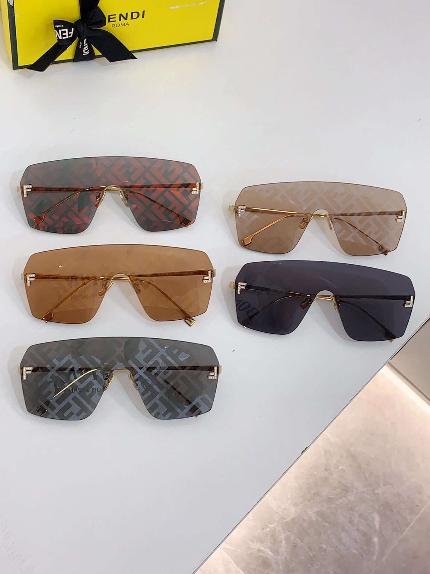 UrbanStyle 9745 Fendi AAA Quality Sunglasses