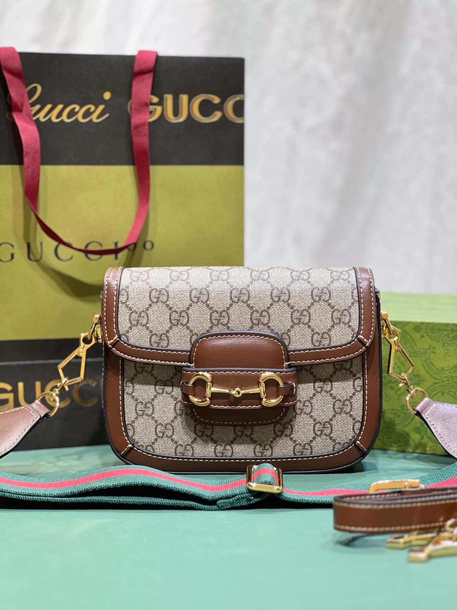 UrbanStyle 9806 Gucci AAA Quality Messenger Bags For Women