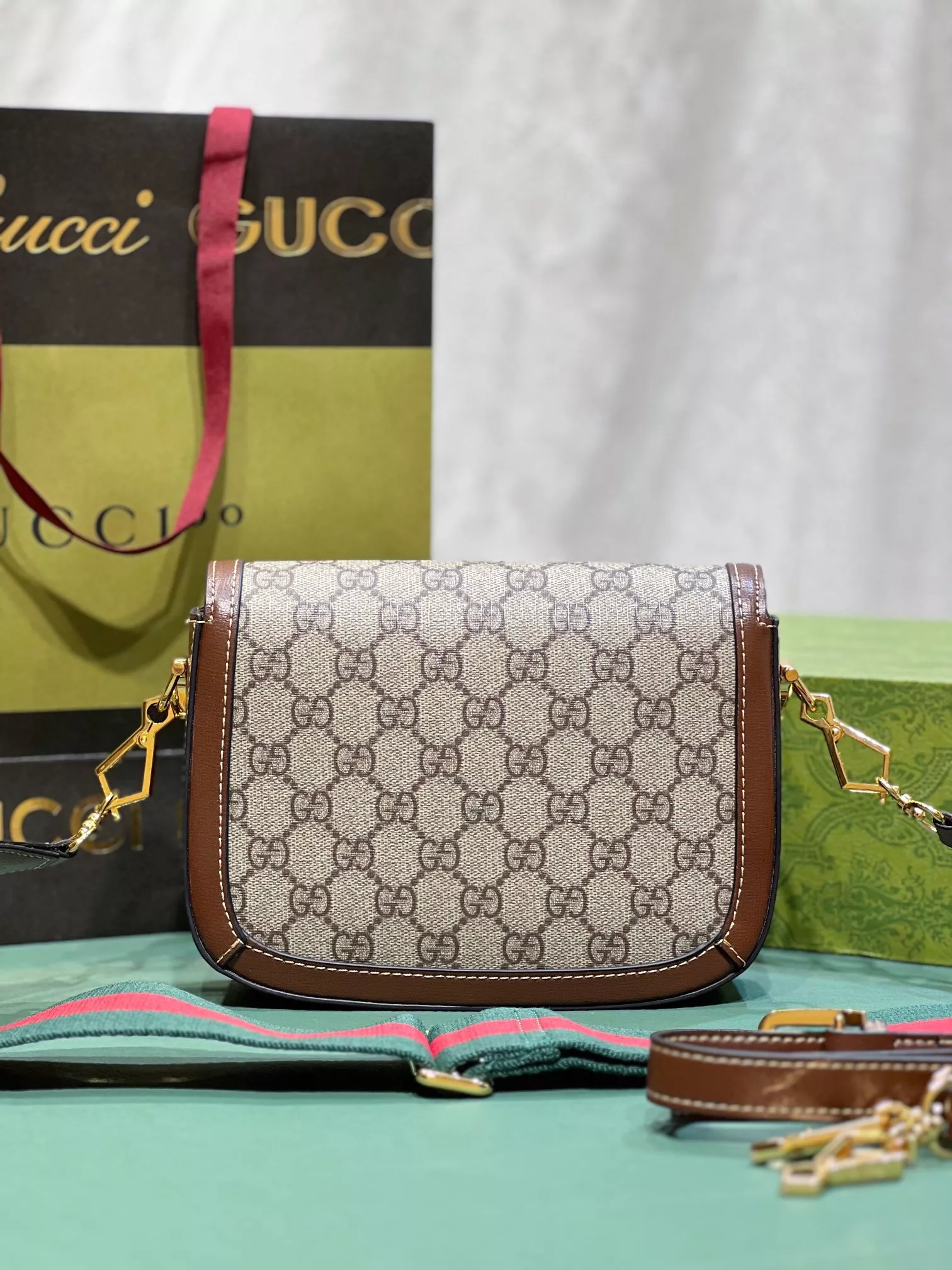 UrbanStyle 9806 Gucci AAA Quality Messenger Bags For Women