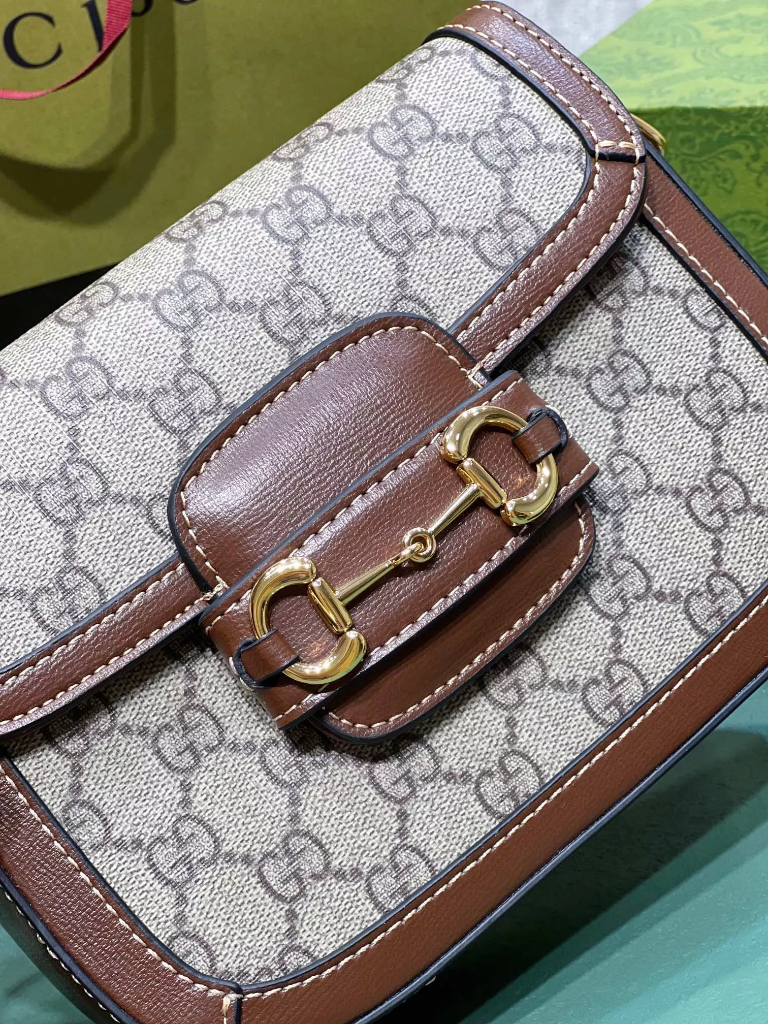 UrbanStyle 9806 Gucci AAA Quality Messenger Bags For Women