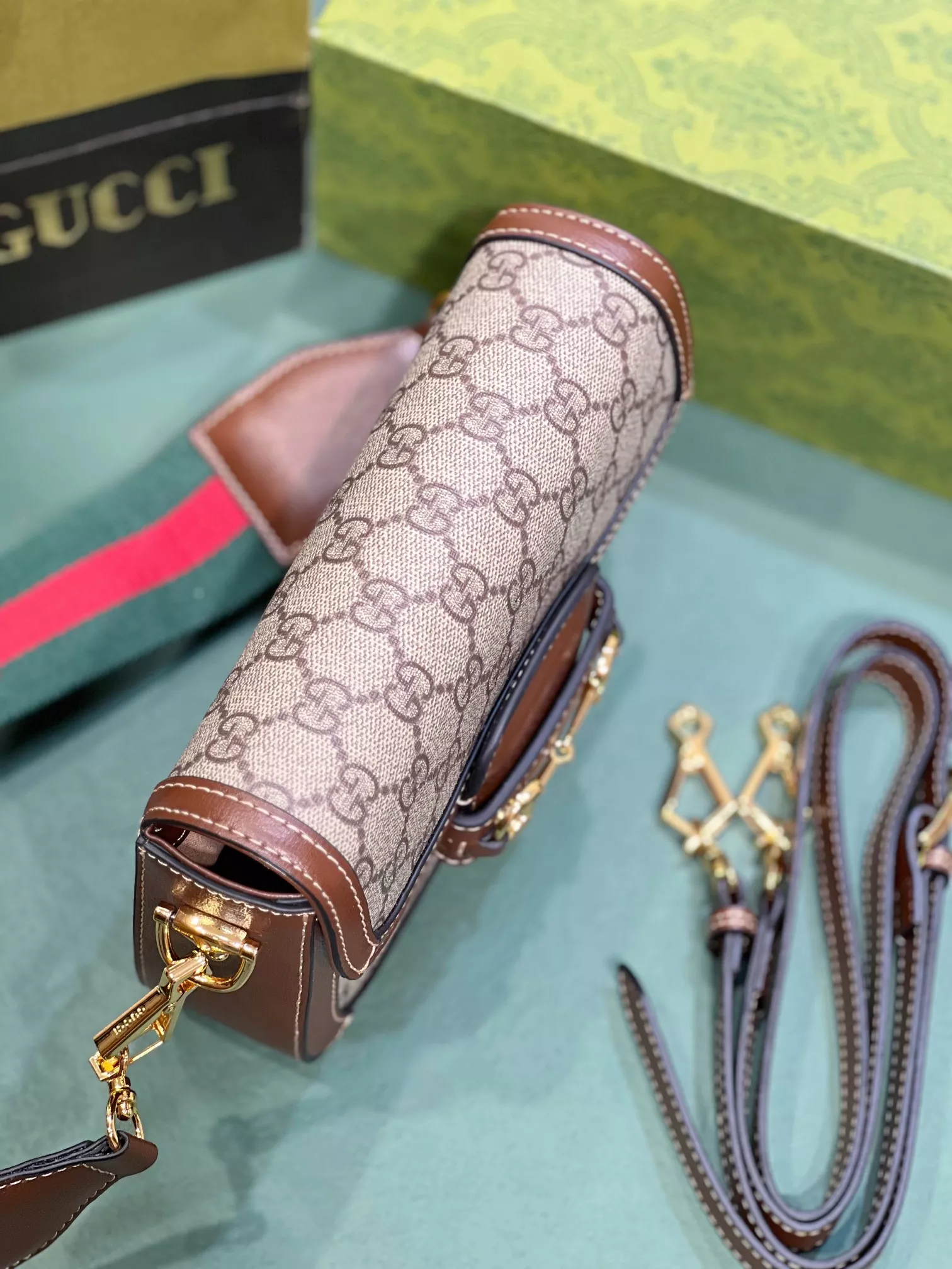 UrbanStyle 9806 Gucci AAA Quality Messenger Bags For Women