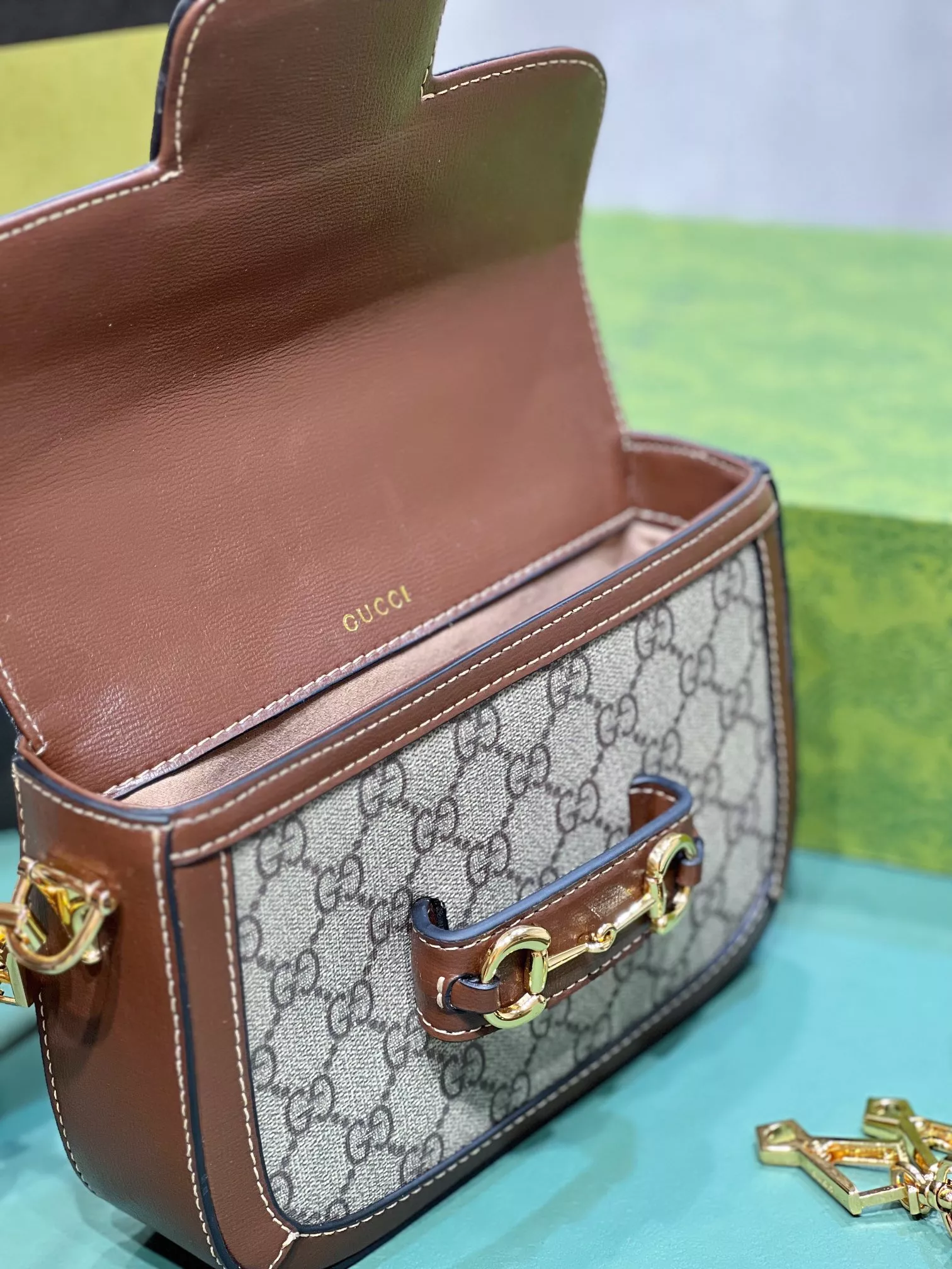 UrbanStyle 9806 Gucci AAA Quality Messenger Bags For Women