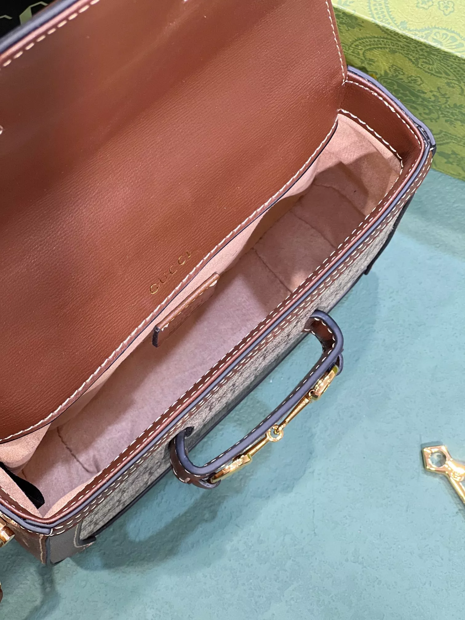 UrbanStyle 9806 Gucci AAA Quality Messenger Bags For Women