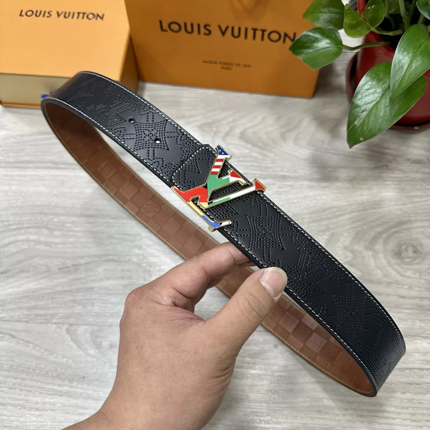 UrbanStyle 9914 Louis Vuitton AAA Quality Belts In 4.0cm For Men