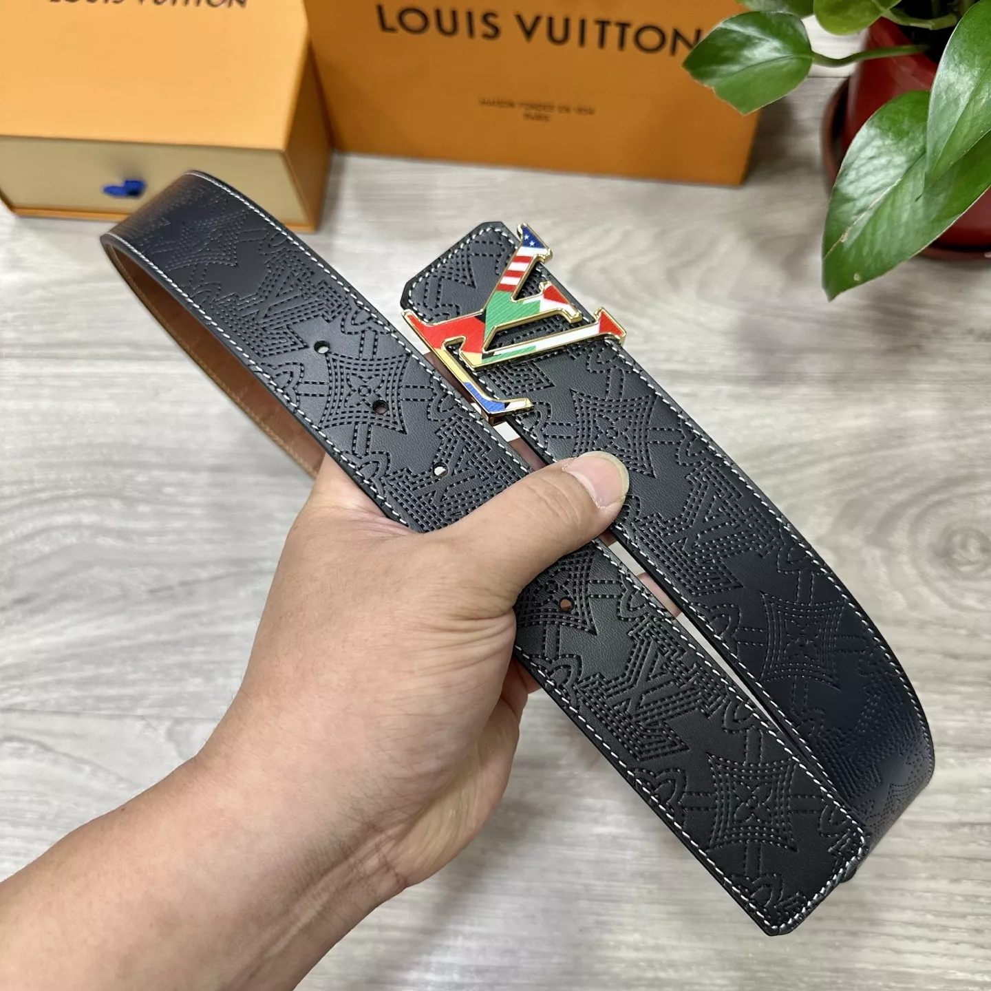 UrbanStyle 9914 Louis Vuitton AAA Quality Belts In 4.0cm For Men
